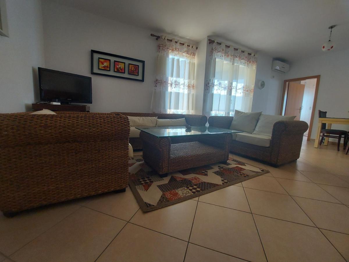 Bral Apartments 4 دراس المظهر الخارجي الصورة